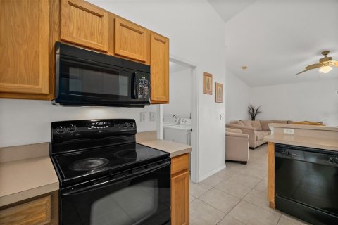Villa ou maison à vendre à Palm Coast, Floride: 3 chambres, 153.2 m2 № 2389282 - photo 13