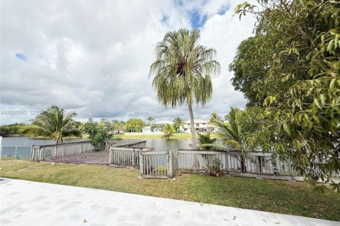 Casa en venta en Davie, Florida, 4 dormitorios, 205.31 m2 № 1983522 - foto 21
