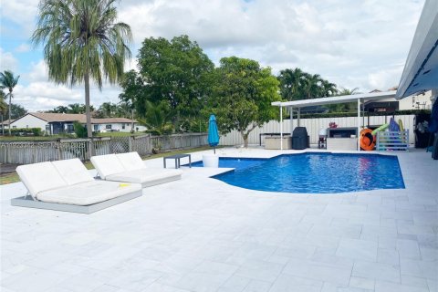 Casa en venta en Davie, Florida, 4 dormitorios, 205.31 m2 № 1983522 - foto 17