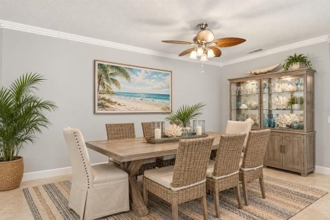 House in Bradenton, Florida 3 bedrooms, 220.55 sq.m. № 2231488 - photo 4