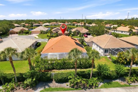 House in Bradenton, Florida 3 bedrooms, 220.55 sq.m. № 2231488 - photo 30