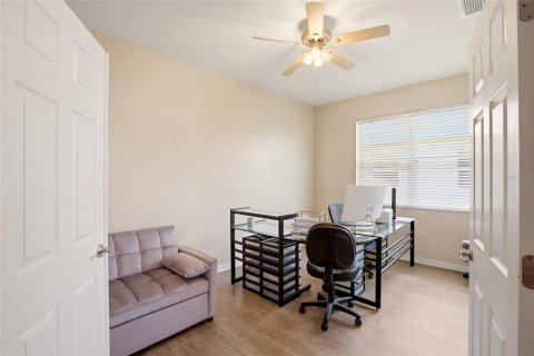 House in Bradenton, Florida 3 bedrooms, 220.55 sq.m. № 2231488 - photo 20