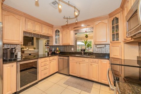 House in Ocala, Florida 4 bedrooms, 207.64 sq.m. № 1650140 - photo 3