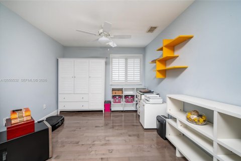 Touwnhouse à vendre à Miami, Floride: 3 chambres, 154.87 m2 № 2172907 - photo 18