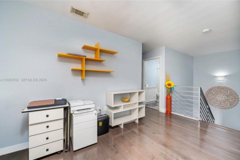 Touwnhouse à vendre à Miami, Floride: 3 chambres, 154.87 m2 № 2172907 - photo 19