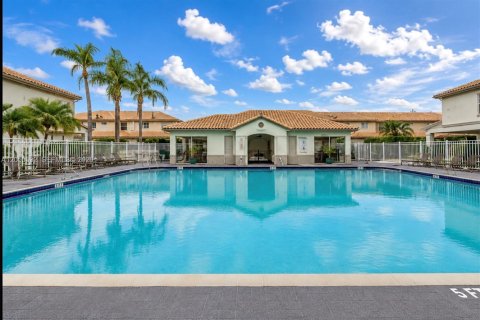 Touwnhouse à vendre à Miami, Floride: 3 chambres, 154.87 m2 № 2172907 - photo 25
