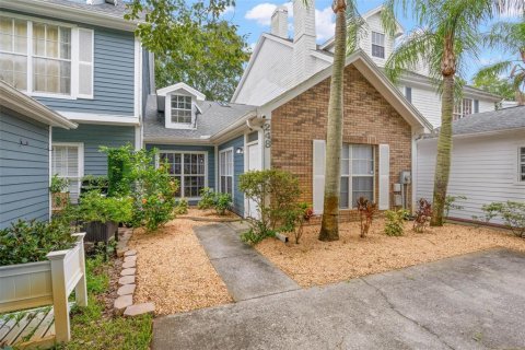 Condo à Palm Harbor, Floride, 3 chambres  № 2106989