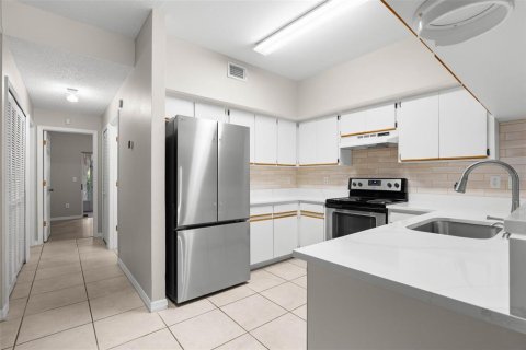 Copropriété à louer à Palm Harbor, Floride: 3 chambres, 125.42 m2 № 2106989 - photo 10