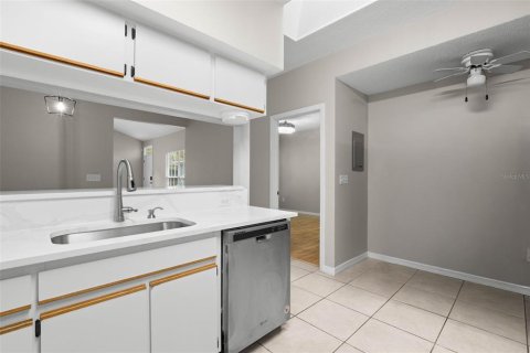 Copropriété à louer à Palm Harbor, Floride: 3 chambres, 125.42 m2 № 2106989 - photo 12