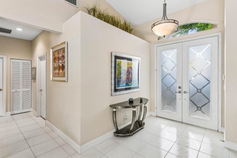 House in Wellington, Florida 3 bedrooms, 203.64 sq.m. № 2146582 - photo 3