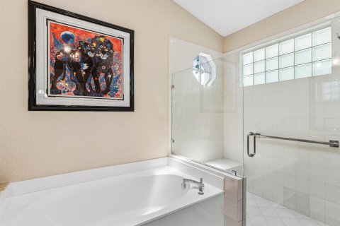 House in Wellington, Florida 3 bedrooms, 203.64 sq.m. № 2146582 - photo 21