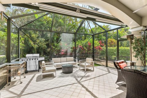 House in Wellington, Florida 3 bedrooms, 203.64 sq.m. № 2146582 - photo 15