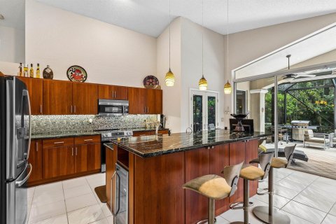 House in Wellington, Florida 3 bedrooms, 203.64 sq.m. № 2146582 - photo 9