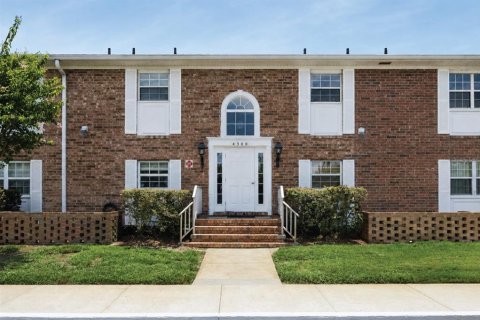 Condominio en Orlando, Florida, 2 dormitorios № 2150680