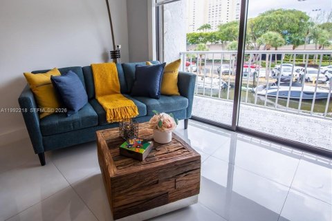 Copropriété à vendre à Miami, Floride: 1 chambre, 65.96 m2 № 2058259 - photo 7