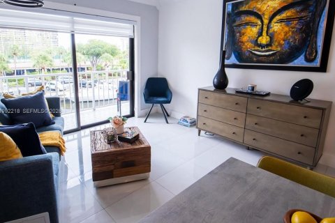 Copropriété à vendre à Miami, Floride: 1 chambre, 65.96 m2 № 2058259 - photo 2