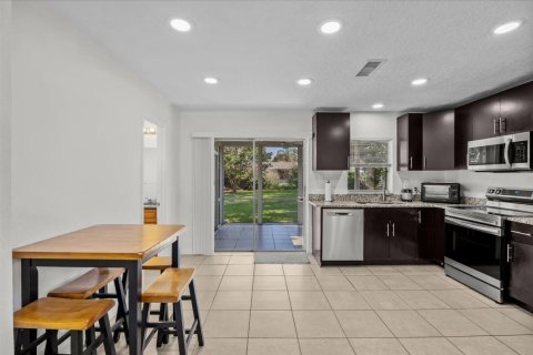 Villa ou maison à vendre à Port St. Lucie, Floride: 2 chambres, 86.58 m2 № 2175673 - photo 8