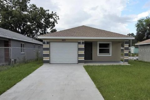 House in Palmetto, Florida 3 bedrooms, 114.64 sq.m. № 1917000 - photo 1