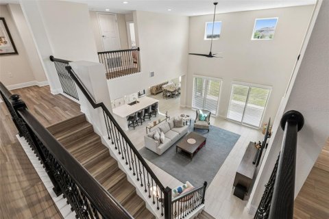 House in Clermont, Florida 5 bedrooms, 364.36 sq.m. № 2226332 - photo 19
