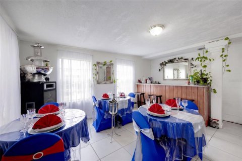 Villa ou maison à vendre à Orlando, Floride: 3 chambres, 145.21 m2 № 2411571 - photo 10