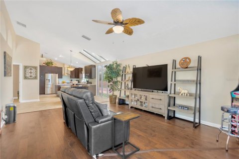 House in Lutz, Florida 3 bedrooms, 254.55 sq.m. № 1853006 - photo 14