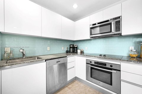 Copropriété à vendre à Miami, Floride: 1 chambre, 96.62 m2 № 1783974 - photo 12
