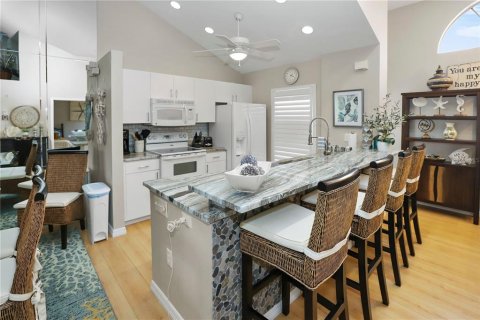 Condominio en alquiler en Sarasota, Florida, 3 dormitorios, 149.02 m2 № 1256223 - foto 4