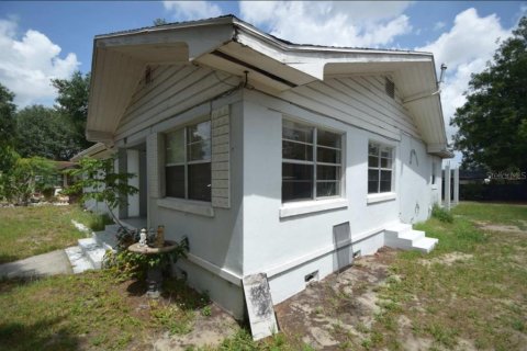 House in Lake Wales, Florida 3 bedrooms, 124.02 sq.m. № 2150574 - photo 3