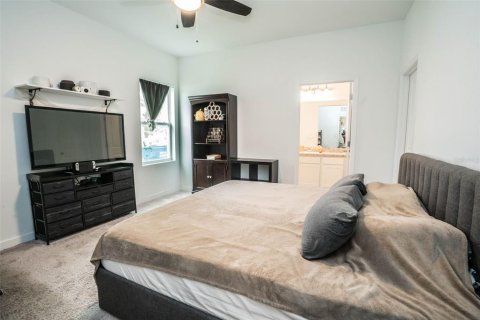 House in Zephyrhills, Florida 3 bedrooms, 131.18 sq.m. № 1817216 - photo 20