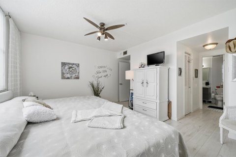 Купить кондоминиум в Холливуд, Флорида 3 комнаты, 78.41м2, № 2146908 - фото 22