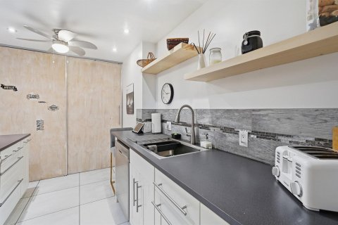 Купить кондоминиум в Холливуд, Флорида 3 комнаты, 78.41м2, № 2146908 - фото 5