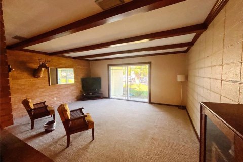 Casa en venta en Umatilla, Florida, 4 dormitorios, 255.2 m2 № 1855563 - foto 24