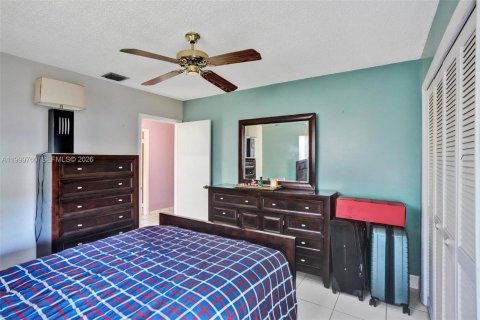 Townhouse in Miami, Florida 3 bedrooms, 119.19 sq.m. № 2068330 - photo 7