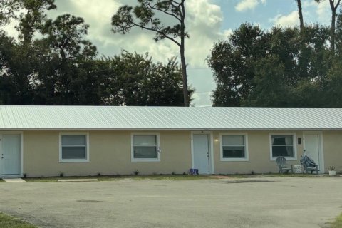 Immobilier commercial à St. Lucie, Floride 180.6 m2 № 2146554