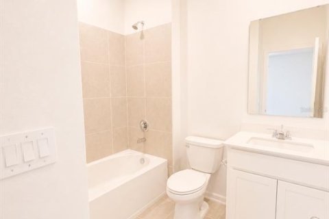 Touwnhouse à louer à Clermont, Floride: 3 chambres, 174.01 m2 № 2111079 - photo 15