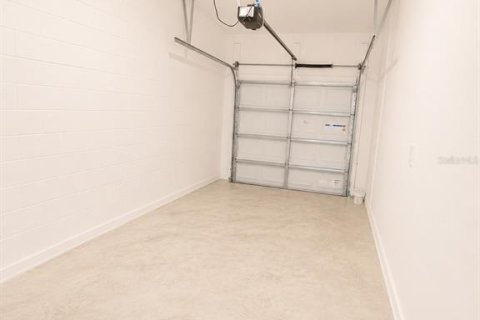 Touwnhouse à louer à Clermont, Floride: 3 chambres, 174.01 m2 № 2111079 - photo 18