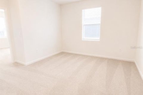 Touwnhouse à louer à Clermont, Floride: 3 chambres, 174.01 m2 № 2111079 - photo 7