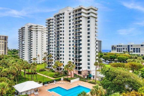 Condo in Boca Raton, Florida, 3 bedrooms  № 996007 - photo 1