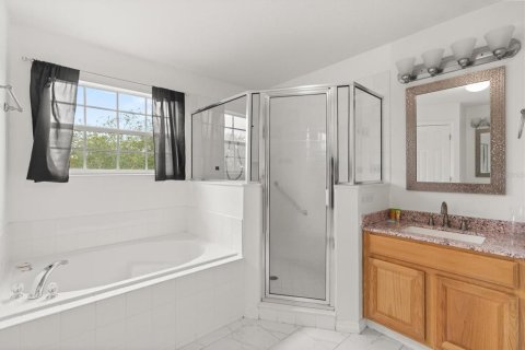Casa en venta en Kissimmee, Florida, 5 dormitorios, 238.29 m2 № 2109327 - foto 24