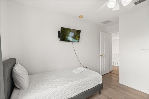 Casa en venta en Kissimmee, Florida, 5 dormitorios, 238.29 m2 № 2109327 - foto 29