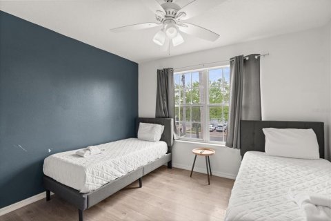 Casa en venta en Kissimmee, Florida, 5 dormitorios, 238.29 m2 № 2109327 - foto 28