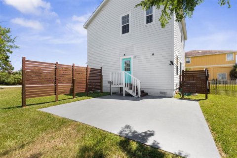 House in Palm Coast, Florida 3 bedrooms, 160.91 sq.m. № 1851244 - photo 25