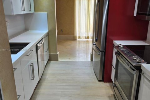 Condominio en venta en Miami, Florida, 3 dormitorios, 130.06 m2 № 1695840 - foto 15