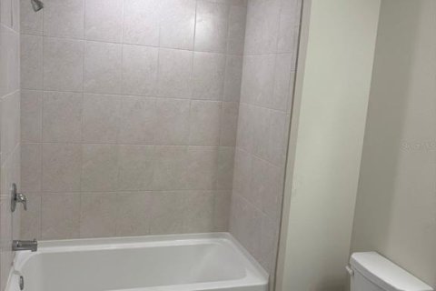 Adosado en venta en Kissimmee, Florida, 3 dormitorios, 157.84 m2 № 1876791 - foto 24