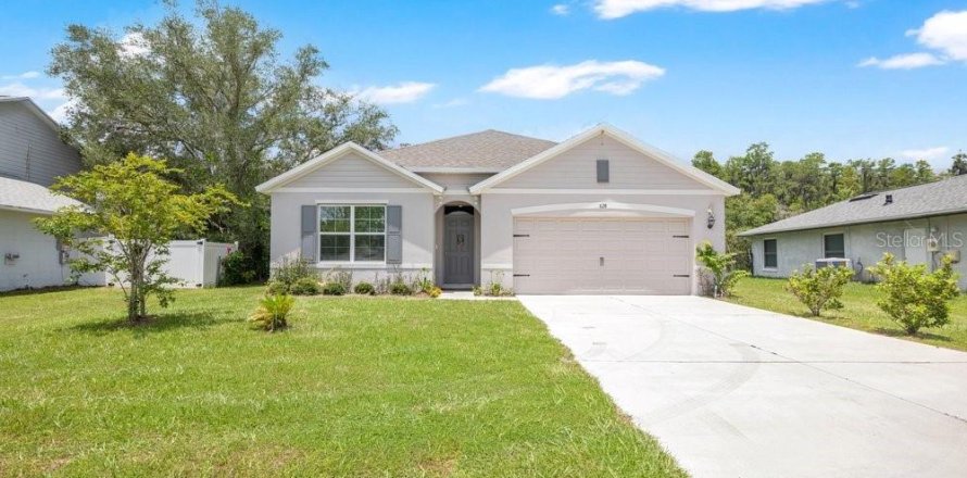 Villa ou maison à Kissimmee, Floride 4 chambres, 178.84 m2 № 2199286