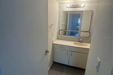 Condominio en alquiler en Ocala, Florida, 2 dormitorios, 82.22 m2 № 1687546 - foto 9