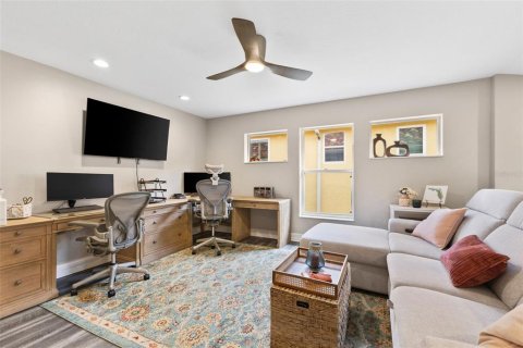 Villa ou maison à louer à Palmetto, Floride: 4 chambres, 258.64 m2 № 2420278 - photo 2