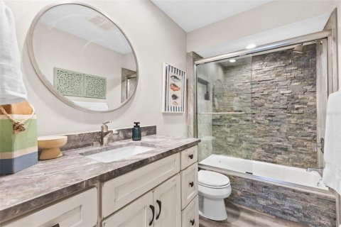 Villa ou maison à louer à Palmetto, Floride: 4 chambres, 258.64 m2 № 2420278 - photo 5