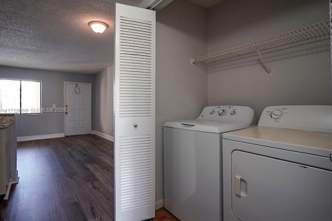 Купить кондоминиум в Бойнтон-Бич, Флорида 1 спальня, 65.4м2, № 2027811 - фото 15