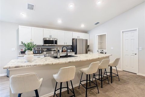 Casa en alquiler en Haines City, Florida, 4 dormitorios, 157.75 m2 № 1813399 - foto 8
